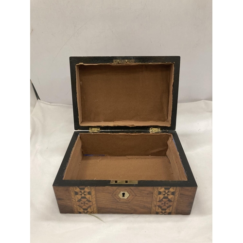 38 - AN EARLY VICTORIAN ROSEWOOD ULTITY BOX WITH MARQUETRY AND NACRE 10