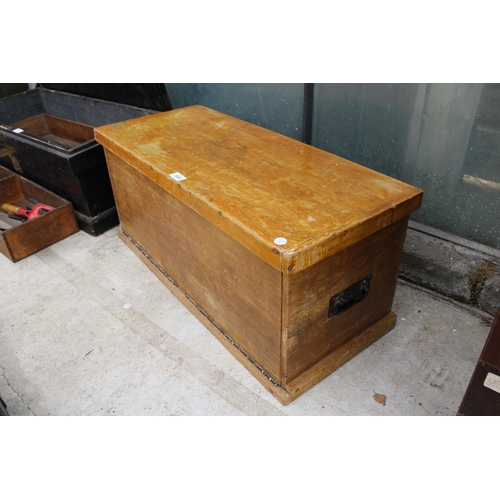 1638 - A VINTAGE PINE TOOL CHEST