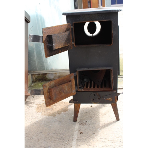 1643 - A VINTAGE CAST IRON STOVE