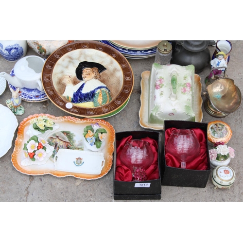 1814 - AN ASSORTMENT OF ITEMS TO INCLUDE CERAMIC PLATES, A CLOCK AND CUPS ETC