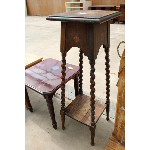 2851 - AN EARLY 20TH CENTURY OAK JARDINIER STAND ON BARLEY-TWIST LEGS AND TWO SMALL LAMP TABLES