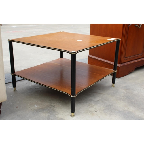 2862 - A RETRO TEAK TWO TIER COFFEE TABLE ON BLACK LEGS, 24