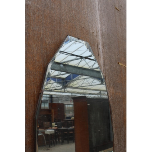 2882 - A MID 20TH CENTURY FRAMELESS WALL MIRROR 27