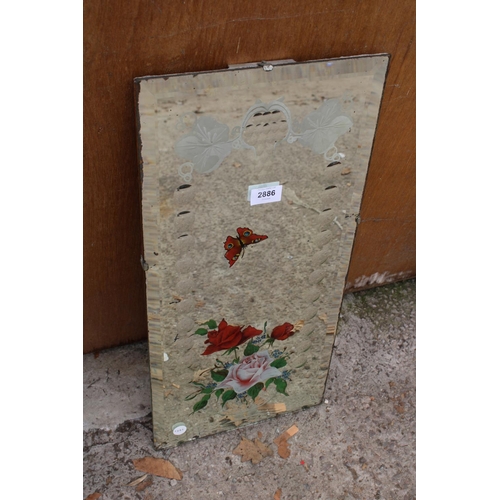 2886 - A MID 20TH CENTURY FRAMELESS WALL MIRROR WITH FLORAL AND BUTTERFLY DECORATION 23