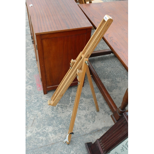 2912 - MODERN EASEL