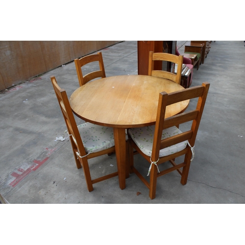 2965 - A CIRCULAR OAK DINING TABLE, WITH FOUR OAK LADDER BACK DINING CHAIRS WITH RUSH SEATS, DIAMETER 111CM