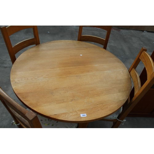 2965 - A CIRCULAR OAK DINING TABLE, WITH FOUR OAK LADDER BACK DINING CHAIRS WITH RUSH SEATS, DIAMETER 111CM