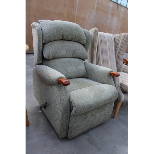 2967 - TWO ITEMS TO INCLUDE AN UPHOLSTERED PARKER KNOLL WINGBACK CHAIR AND A FURTHER UPHOLSTERED RECLINER C... 