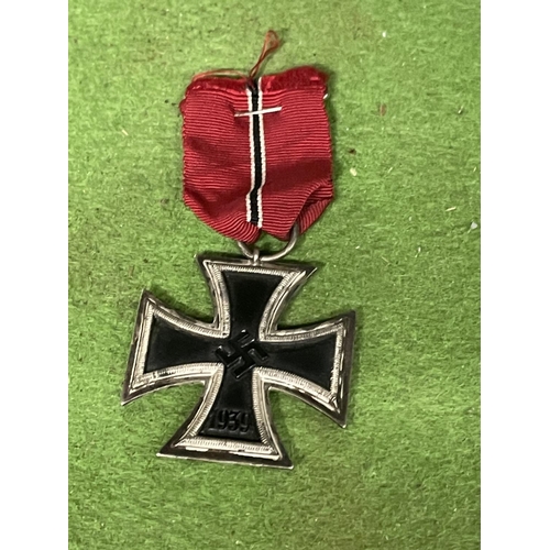 441 - A NAZI GERMANY WORLD WAR II IRON CROSS SECOND CLASS