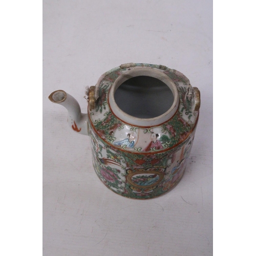 347 - A 19TH CENTURY CHINESE CANTON FAMILLE ROSE MEDALLION TEAPOT, HEIGHT 16CM