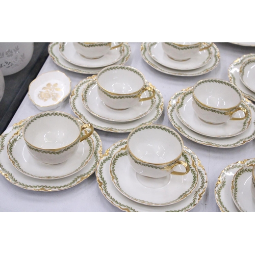 298 - A VINTAGE CHINA HAVILAND & CO., LIMOGES, H G STEPHENSON, MANCHESTER, TEASET TO INCLUDE CAKE PLATES, ... 