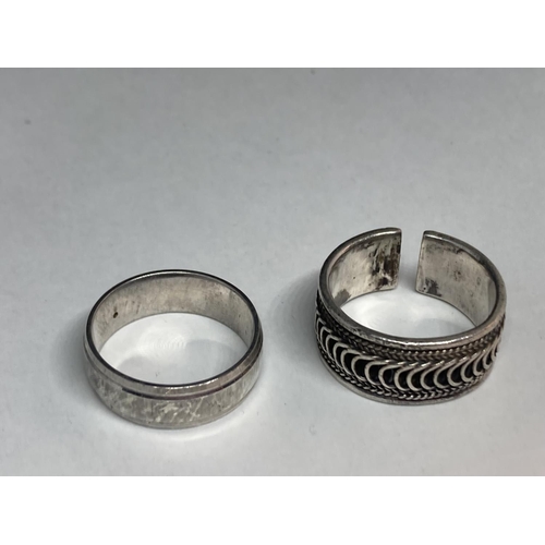 674 - FOUR VARIOUS SILVER RINGS