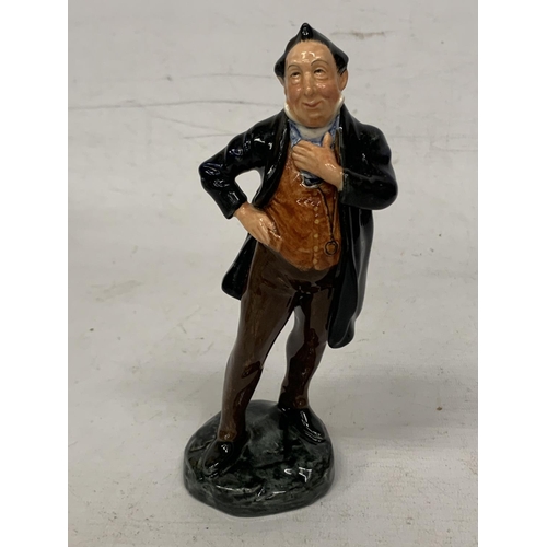 722 - A ROYAL DOULTON 'PECKSNIFF' FIGURINE (HN 2098)