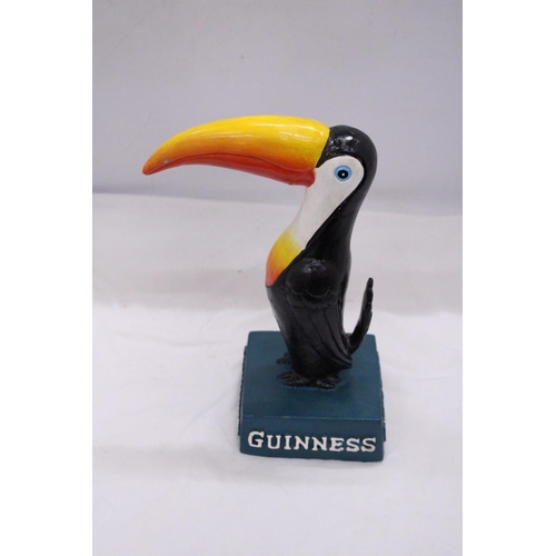 804 - A LARGE RESIN 'GUINNESS' TOUCAN, HEIGHT 30CM