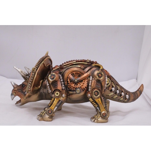 898 - A MECHANICAL STYLE TRICERATOPS