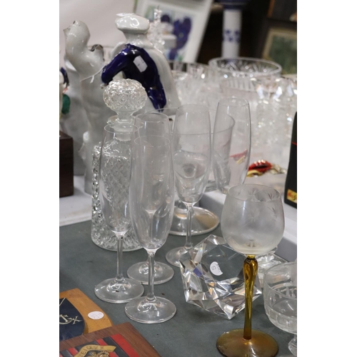 920 - A QUANTITY OF GLASSWARE TO INCLUDE DRINKING GLASSES, PAPERWEIGHT, DECANTER, ETC.,