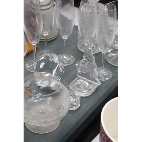 920 - A QUANTITY OF GLASSWARE TO INCLUDE DRINKING GLASSES, PAPERWEIGHT, DECANTER, ETC.,