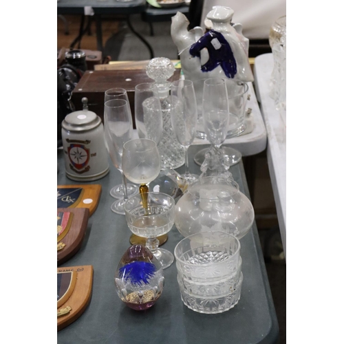 920 - A QUANTITY OF GLASSWARE TO INCLUDE DRINKING GLASSES, PAPERWEIGHT, DECANTER, ETC.,