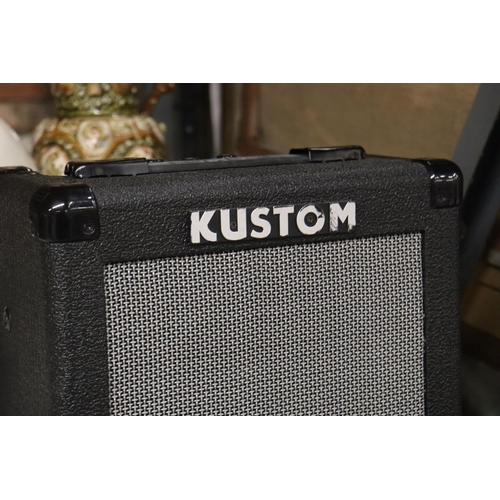 1026 - A KUSTOM KGA 10 LEAD GUITAR AMPLIFIER, WORKING AT TIME OF CATALOGUING, NO WARRANTY GIVEN