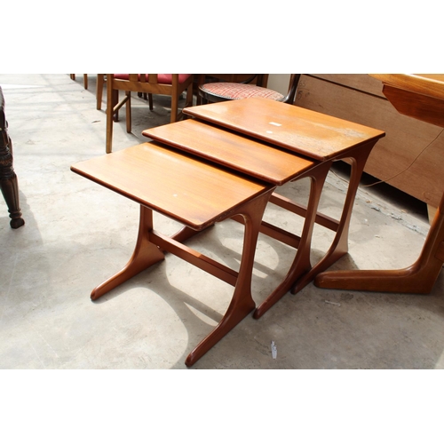 2537 - A RETRO TEAK NEST OF 3 TABLES