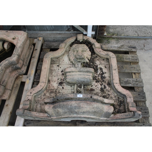 1501 - AN EXTREMELY LARGE AND HEAVY RECONSTITUTED STONE WATER FEATURE WITH LION HEAD DETAIL