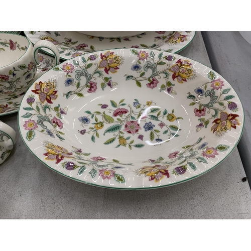 112 - A LARGE QUANTITY OF MINTON HADDON HALL TO INCLUDE SERVING BOWLS, PLATTER, DINNER PLATES, SOUP BOWLS,... 