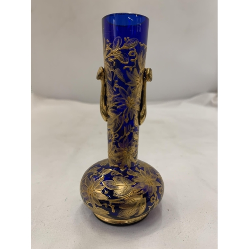 165 - A STOURBRIDGE, BLUE GILT GLASS VASE, HEIGHT 12CM