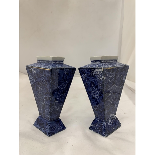 170 - A PAIR OF EARLY 20TH CENTURY, SHELLEY, 'BLUE DRAGON' VASES, HEIGHT 15CM