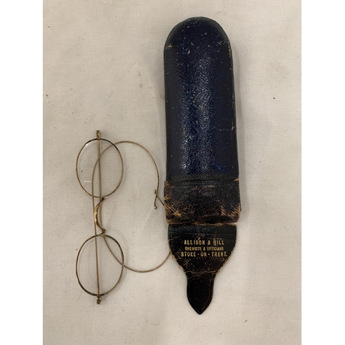 171 - A PAIR OF VICTORIAN SPECTACLES, CASED