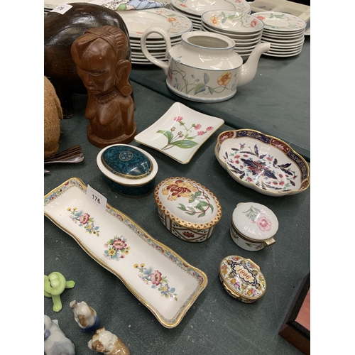 176 - A QUANTITY OF TRINKET BOXES AND TRAYS TO INCLUDE ROYAL CROWN DERBY, MINTON, ROYAL WORCESTER, ETC