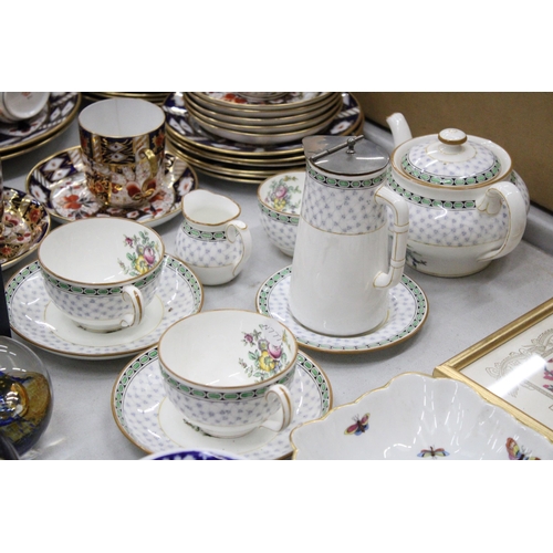 196 - A MINTON'S 'SALISBURY' PART TEASET TO INCLUDE A TEAPOT, PEWTER LIDDED MILK JUG, SUGAR BOWL, CREAM JU... 