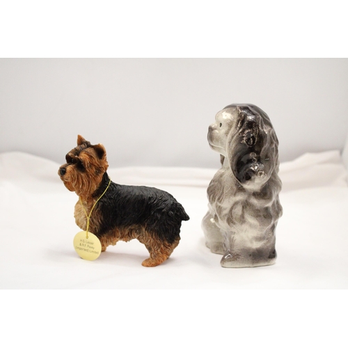 204 - A FIGURE OF A MANTLE BLACK SPANIEL DOG AND A FURTHER LEONARD COLLECTION FIGURE OF A YORKSHIRE TERRIE... 