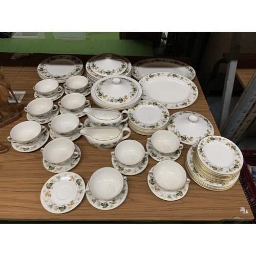 1283 - A ROYAL DOULTON 'LARCHMONT' PART DINNER SERVICE TO INCLUDE VARIOUS SIZES OF PLATES, SERVING BOWLS, S... 