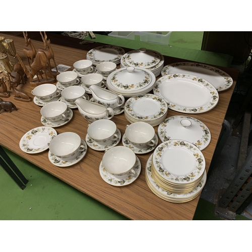 1283 - A ROYAL DOULTON 'LARCHMONT' PART DINNER SERVICE TO INCLUDE VARIOUS SIZES OF PLATES, SERVING BOWLS, S... 