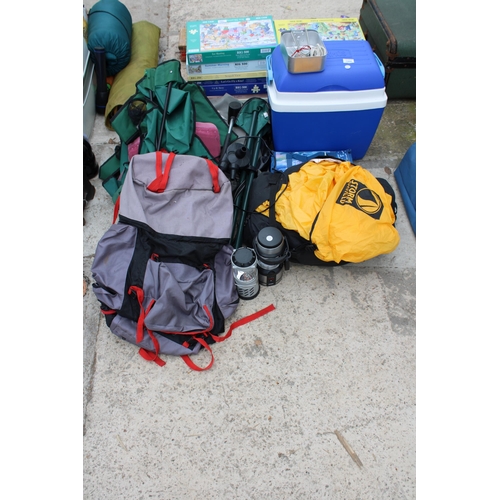 1988 - AN ASSORTMENT OF CAMPING ITEMS TO INCLUDE A TENT, MESS TINS, LIGHTS AND FOLDING CHAIRS