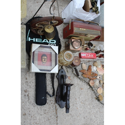 1989 - AN ASSORTMENT OF ITEMS TO INCLUDE A RADIO, A COBBLERS LAST, SHELLS AND BOTTLES ETC