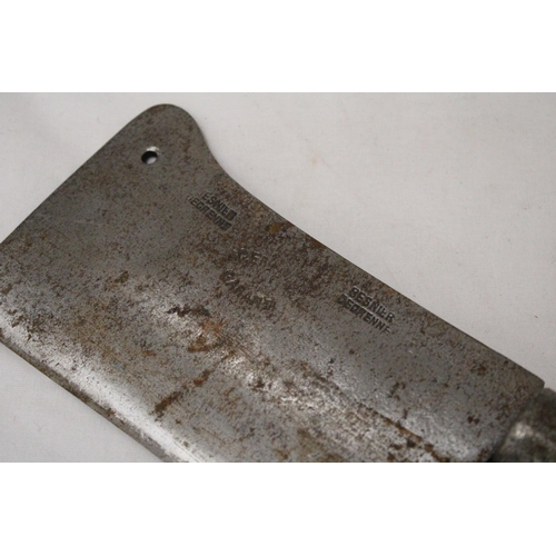 295 - A QUALITY, VINTAGE MEAT CLEAVER BY BESNIER DEGRENNE