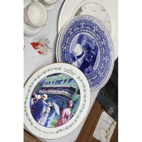 1275 - A MIXED LOT OF CERAMICS TO INCLUDE SPODE LARGE WARING AND GILLOW BOWLS, CABINET PLATES, SMALL CUPS A... 