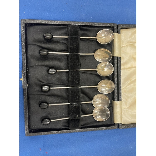 92 - A SET OF SIX CASED HALLMARKED BIRMINGHAM SILVER COFFEE BEAN SPOONS