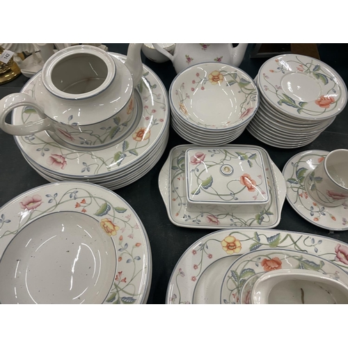 101A - VARIOUS VILLEROY AND BOSH ALBERTINA DINNERWARE ITEMS TO INCLUDE BOWLS, PLATES, DISHES, FORKS, PLATTE... 