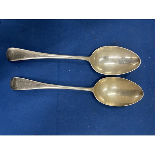 86 - TWO HALLMARKED SHEFFIELD SILVER SERVING SPOONS WEIGHT 166.68G