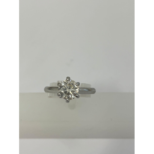 463 - A LADIES 1.3 CARAT DIAMOND AND PLATINUM RING, SIX CLAW SET, COLOUR G/H, CLARITY SI-1, SIZE L/M, WEIG... 