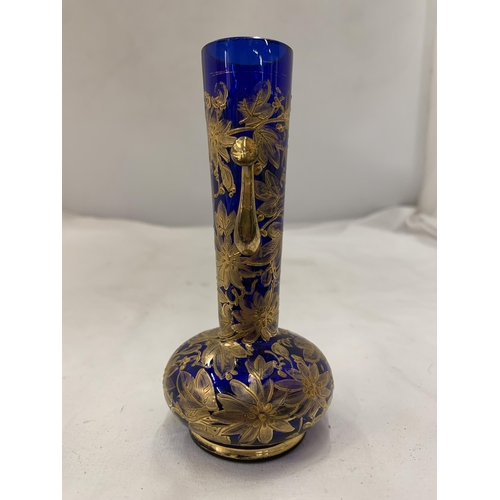 165 - A STOURBRIDGE, BLUE GILT GLASS VASE, HEIGHT 12CM