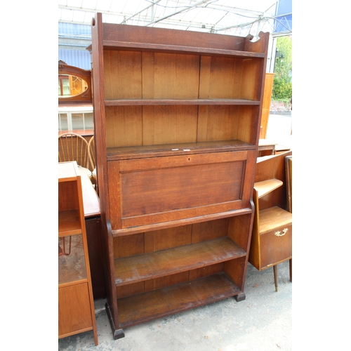 2890 - AN EARLY 20TH CENTURY OAK BUREAU BOOKCASE, 39