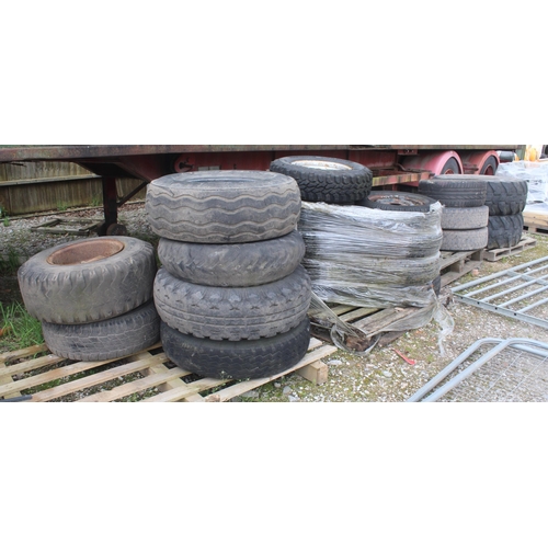 1079 - 20 WHEELS AND TYRES  NO VAT