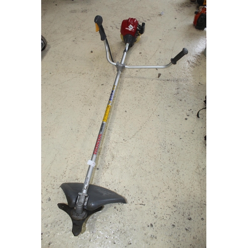 77 - HONDA BRUSH CUTTER  + VAT