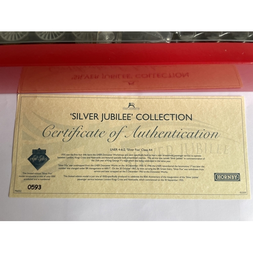 430 - A BOXED HORNBY 00 GAUGE LIMITED EDITION OF 1000 SILVER JUBILEE COLLECTION LNER CLASS A4 SILVER FOX L... 