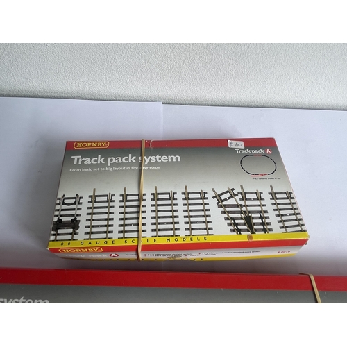 460 - THREE BOXED HORNBY 00 GAUGE TRACK PACKS TO INCLUDE A AND C AND EXTENSION PACK D