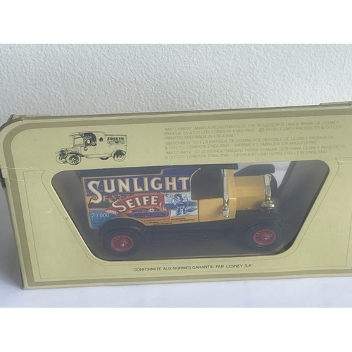 476 - A BOXED MODELS OF YESTERYEAR SUNLIGHT SEIFE 1912 FORD MODEL T