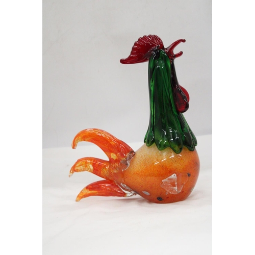 117 - A MURANO GLASS COCKEREL - APPROXIMATELY 27CM X 20CM